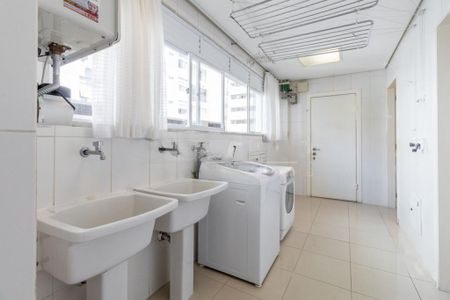 Apartamento à venda com 304m², 4 quartos e 4 vagas