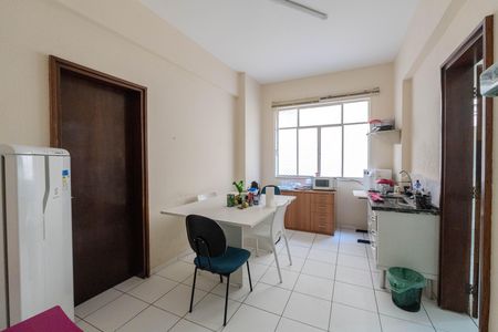 Cozinha de apartamento à venda com 3 quartos, 89m² em República, São Paulo