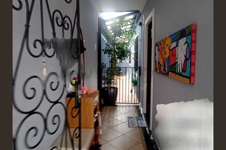 Casa à venda com 121m², 3 quartos e 4 vagas