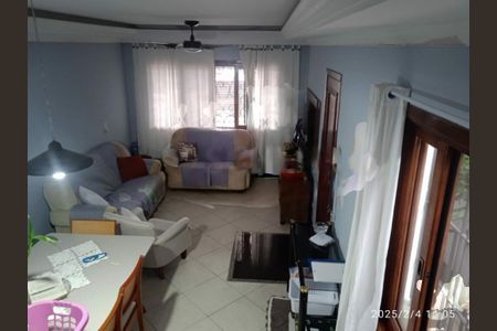 Casa à venda com 121m², 3 quartos e 4 vagas