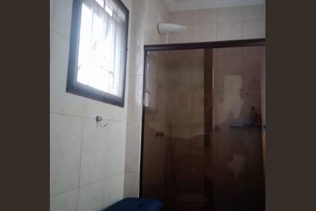 Casa à venda com 121m², 3 quartos e 4 vagas