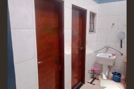 Casa à venda com 121m², 3 quartos e 4 vagas