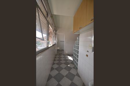 Apartamento à venda com 108m², 2 quartos e 1 vagaÁrea de Serviço