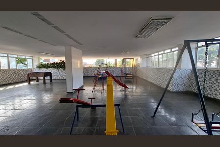 Apartamento à venda com 108m², 2 quartos e 1 vaga Apartamento à venda com 108m², 2 quartos e 1 vagaÁrea comum - Playground
