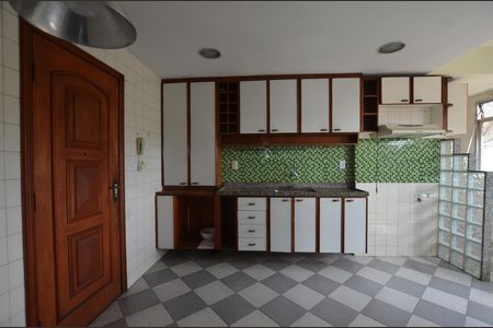 Apartamento à venda com 108m², 2 quartos e 1 vagaCozinha