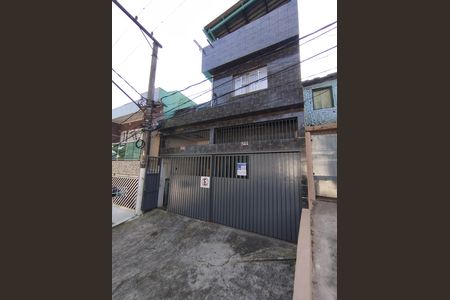 Casa para alugar com 80m², 3 quartos e 1 vaga Casa para alugar com 80m², 3 quartos e 1 vagaFachada