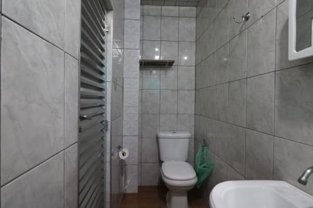 Casa para alugar com 80m², 3 quartos e 1 vaga Casa para alugar com 80m², 3 quartos e 1 vagaBanheiro 2