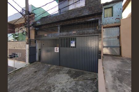 Casa para alugar com 80m², 3 quartos e 1 vaga Casa para alugar com 80m², 3 quartos e 1 vagaFachada
