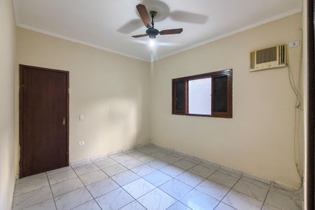 Casa para alugar com 80m², 3 quartos e 2 vagas Casa para alugar com 80m², 3 quartos e 2 vagasSuite