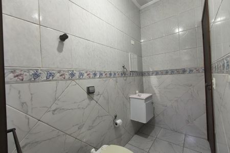 Casa para alugar com 80m², 3 quartos e 2 vagas Casa para alugar com 80m², 3 quartos e 2 vagasBanheiro da Suíte