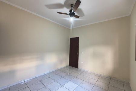 Casa para alugar com 80m², 3 quartos e 2 vagas Casa para alugar com 80m², 3 quartos e 2 vagasSuite
