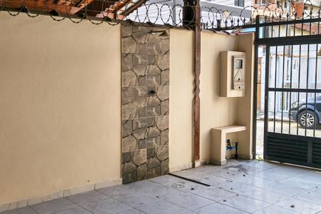 Casa para alugar com 80m², 3 quartos e 2 vagas Casa para alugar com 80m², 3 quartos e 2 vagasDucha