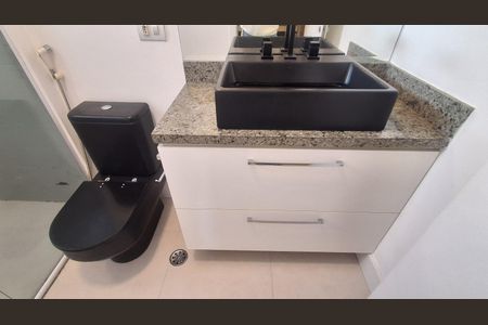 Apartamento à venda com 107m², 3 quartos e 3 vagas Apartamento à venda com 107m², 3 quartos e 3 vagasBanheiro Suíte