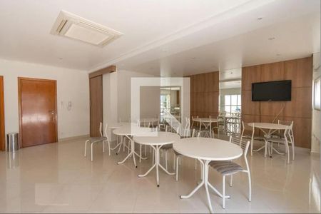 Apartamento à venda com 107m², 3 quartos e 3 vagas Apartamento à venda com 107m², 3 quartos e 3 vagasÁrea Comum