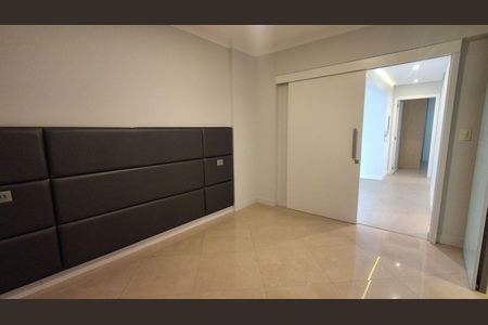 Suíte  de apartamento à venda com 3 quartos, 107m² em Barcelona, São Caetano do Sul