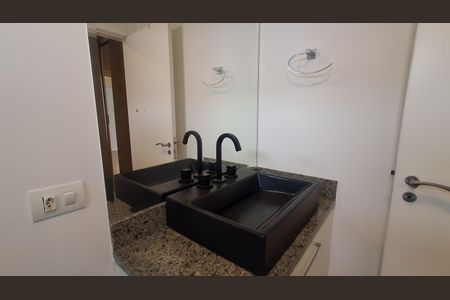 Apartamento à venda com 107m², 3 quartos e 3 vagas Apartamento à venda com 107m², 3 quartos e 3 vagasBanheiro Suíte