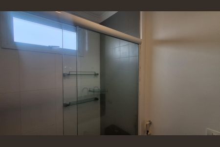 Apartamento à venda com 107m², 3 quartos e 3 vagas Apartamento à venda com 107m², 3 quartos e 3 vagasBanheiro Suíte