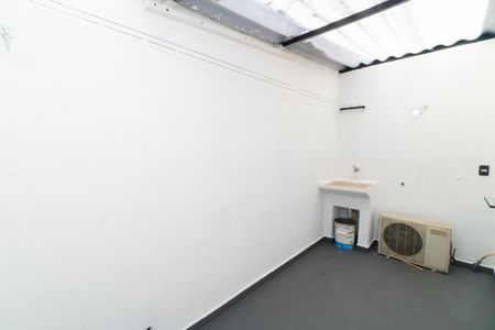 Lavanderia de casa à venda com 2 quartos, 110m² em Vila Paulista, São Paulo