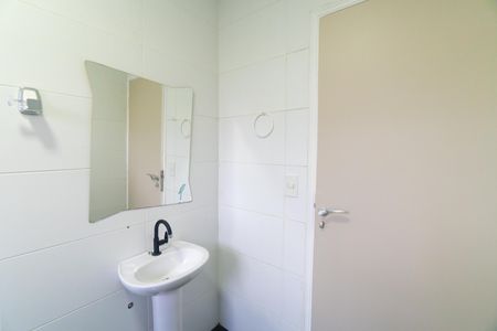 Banheiro de casa à venda com 2 quartos, 110m² em Vila Paulista, São Paulo