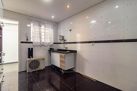 Casa para alugar com 110m², 2 quartos e 2 vagas
