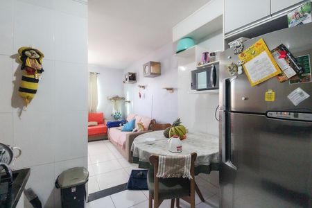 Casa de condomínio à venda com 64m², 2 quartos e 2 vagas Casa de condomínio à venda com 64m², 2 quartos e 2 vagasCozinha