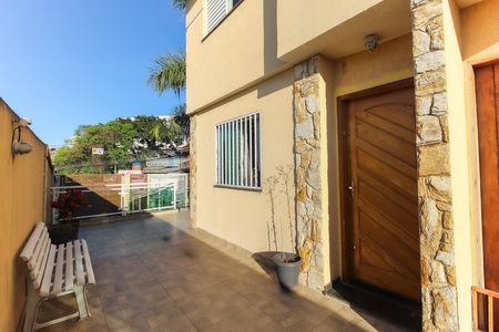 Casa de condomínio à venda com 64m², 2 quartos e 2 vagas Casa de condomínio à venda com 64m², 2 quartos e 2 vagasÁrea Comum