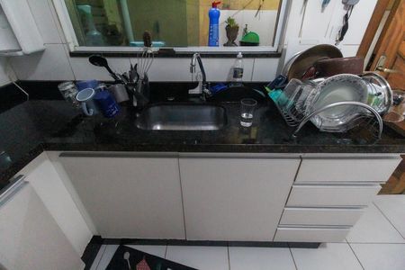 Casa de condomínio à venda com 64m², 2 quartos e 2 vagas Casa de condomínio à venda com 64m², 2 quartos e 2 vagasCozinha