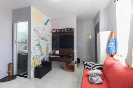 Casa de condomínio à venda com 64m², 2 quartos e 2 vagas Casa de condomínio à venda com 64m², 2 quartos e 2 vagasSala