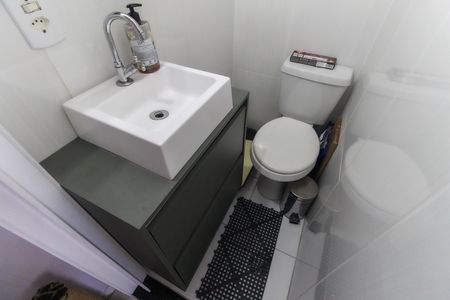 Casa de condomínio à venda com 64m², 2 quartos e 2 vagas Casa de condomínio à venda com 64m², 2 quartos e 2 vagasLavabo