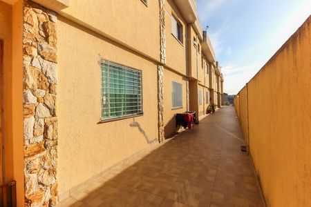 Casa de condomínio à venda com 64m², 2 quartos e 2 vagas Casa de condomínio à venda com 64m², 2 quartos e 2 vagasÁrea Comum