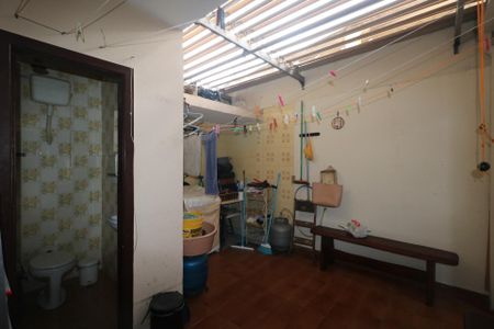 Casa à venda com 150m², 3 quartos e 1 vagaÁrea de Serviço