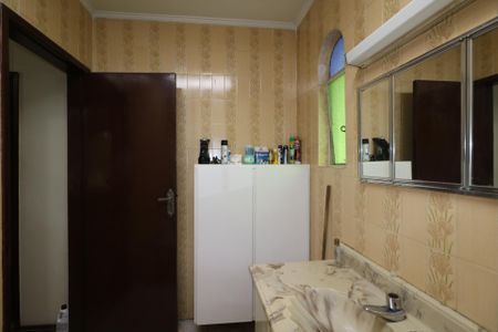Casa à venda com 150m², 3 quartos e 1 vagaBanheiro