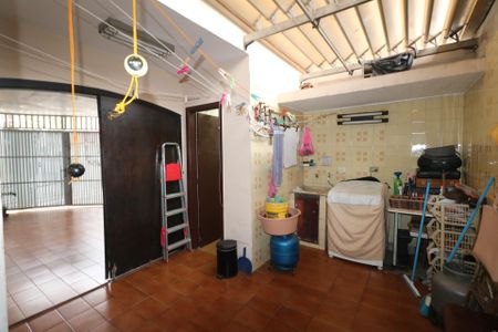 Casa à venda com 150m², 3 quartos e 1 vagaÁrea de Serviço