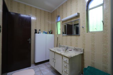 Casa à venda com 150m², 3 quartos e 1 vagaBanheiro