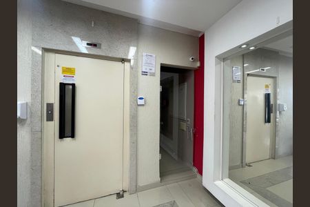 Apartamento para alugar com 87m², 2 quartos e sem vaga