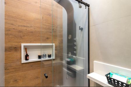 Casa à venda com 560m², 4 quartos e 5 vagas Casa à venda com 560m², 4 quartos e 5 vagasBanheiro da Suíte 2