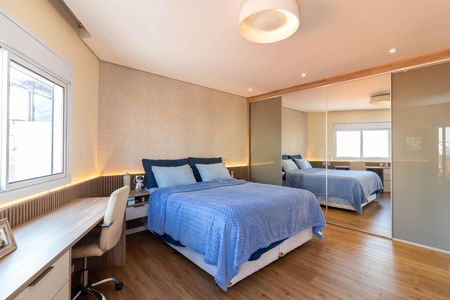 Casa à venda com 560m², 4 quartos e 5 vagas Casa à venda com 560m², 4 quartos e 5 vagasSuíte 1