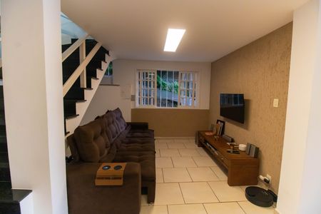 Casa de condomínio para alugar com 454m², 4 quartos e 2 vagas Casa de condomínio para alugar com 454m², 4 quartos e 2 vagasSala