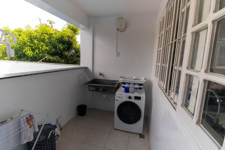 Casa de condomínio para alugar com 454m², 4 quartos e 2 vagas Casa de condomínio para alugar com 454m², 4 quartos e 2 vagasÁrea de Serviço