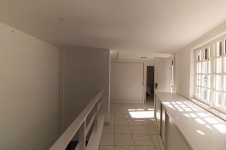 Casa de condomínio para alugar com 454m², 4 quartos e 2 vagas