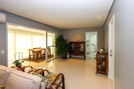 Apartamento à venda com 130m², 3 quartos e 2 vagasSala