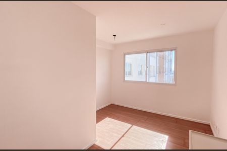 Sala/cozinha de kitnet/studio para alugar com 1 quarto, 17m² em Jardim Danfer, São Paulo