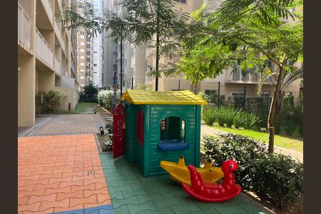 Apartamento para alugar com 34m², 1 quarto e sem vaga Apartamento para alugar com 34m², 1 quarto e sem vagaÁrea comum - Playground