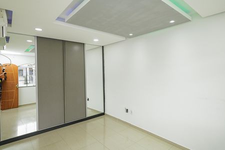 Casa à venda com 160m², 3 quartos e 4 vagas Casa à venda com 160m², 3 quartos e 4 vagasQuarto 1