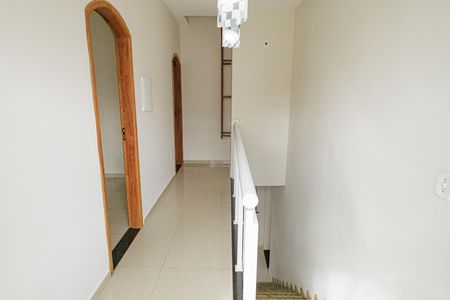 Casa à venda com 160m², 3 quartos e 4 vagas Casa à venda com 160m², 3 quartos e 4 vagasHall 2