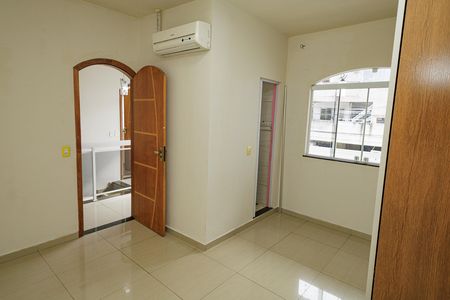 Casa à venda com 160m², 3 quartos e 4 vagas Casa à venda com 160m², 3 quartos e 4 vagasQuarto 2