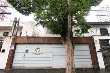 Casa para alugar com 325m², 7 quartos e 8 vagasFachada - placa MRFC-777