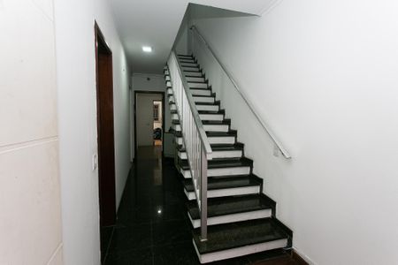 Casa para alugar com 325m², 7 quartos e 8 vagasCorredor