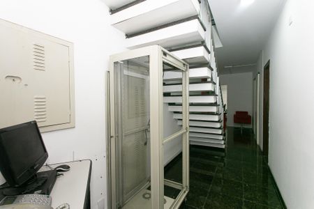 Casa para alugar com 325m², 7 quartos e 8 vagasCorredor