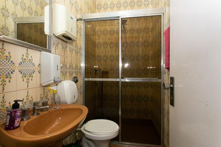 Casa para alugar com 325m², 7 quartos e 8 vagasBanheiro da Suíte